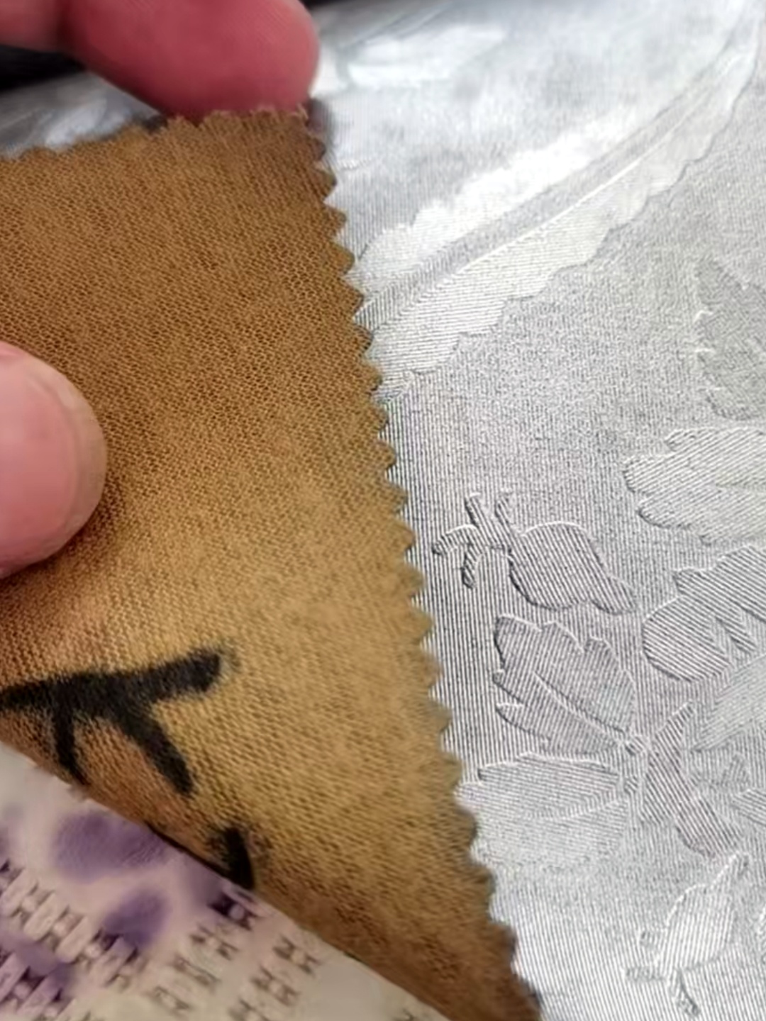 Couro em relevo de PVC durável e ecológico