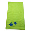 Soft Material Pet Microfiber Embroidery Bath Towel