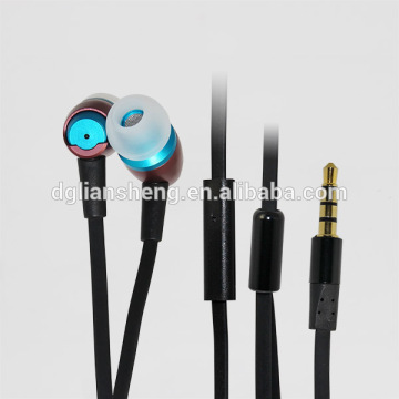 Black China wholesale new fashion design smartphone accessory handsfree earphone