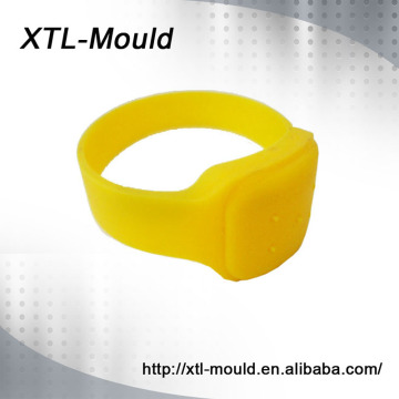 Guaranteed date stamp plastic injection mould