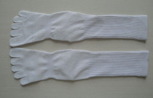 Cotton Womem White Five Toe Socks , Knitted Knee High Socks For Ladies