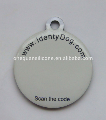 QR code key tag holder