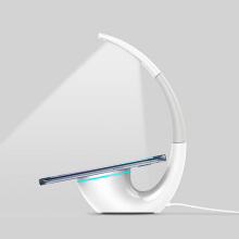 Qi Intelligent Wireless Charger USB Charging Mat Lâmpada de mesa de economia de energia de LED