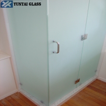 Translucent Colored Tempered Glass Bathroom Partitions