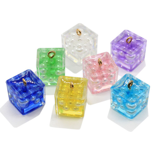 Venta al por mayor de 14 mm cubo de resina transparente cuentas flores perlas de relleno encantos para pendientes colgantes joyería adorno llavero decoración