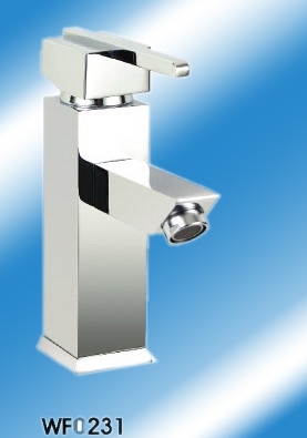 single lever brass sink faucet