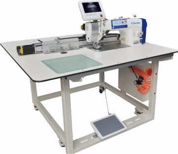 Industrial Sewing Machine Hemming Jeans