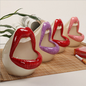 Ceramic Ashtray Gift Sets: Creative Personality Buck Teeth Big Lip Fashion Loveliness