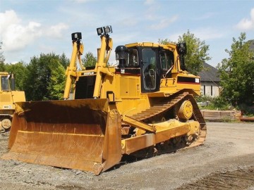 Used caterpillar bulldozer D8R