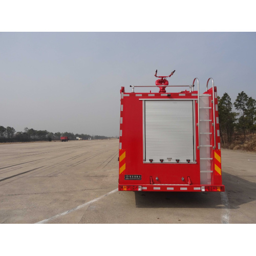 Brand New SINOTRUCK HOWO foam fire truck