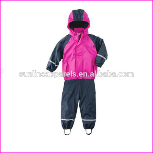 Waterproof ventilate children raincoat