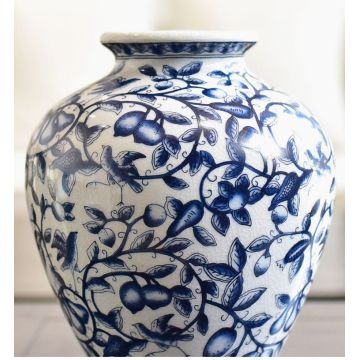 Vases traditionnels chinois en porcelaine bleue et blanche