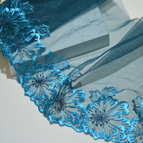 Broderie en dentelle à motif floral bleu de haute qualité