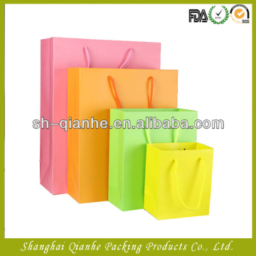 bags packaging / gift bags, paper bags