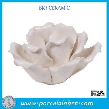 Three petals of roses tea light holder