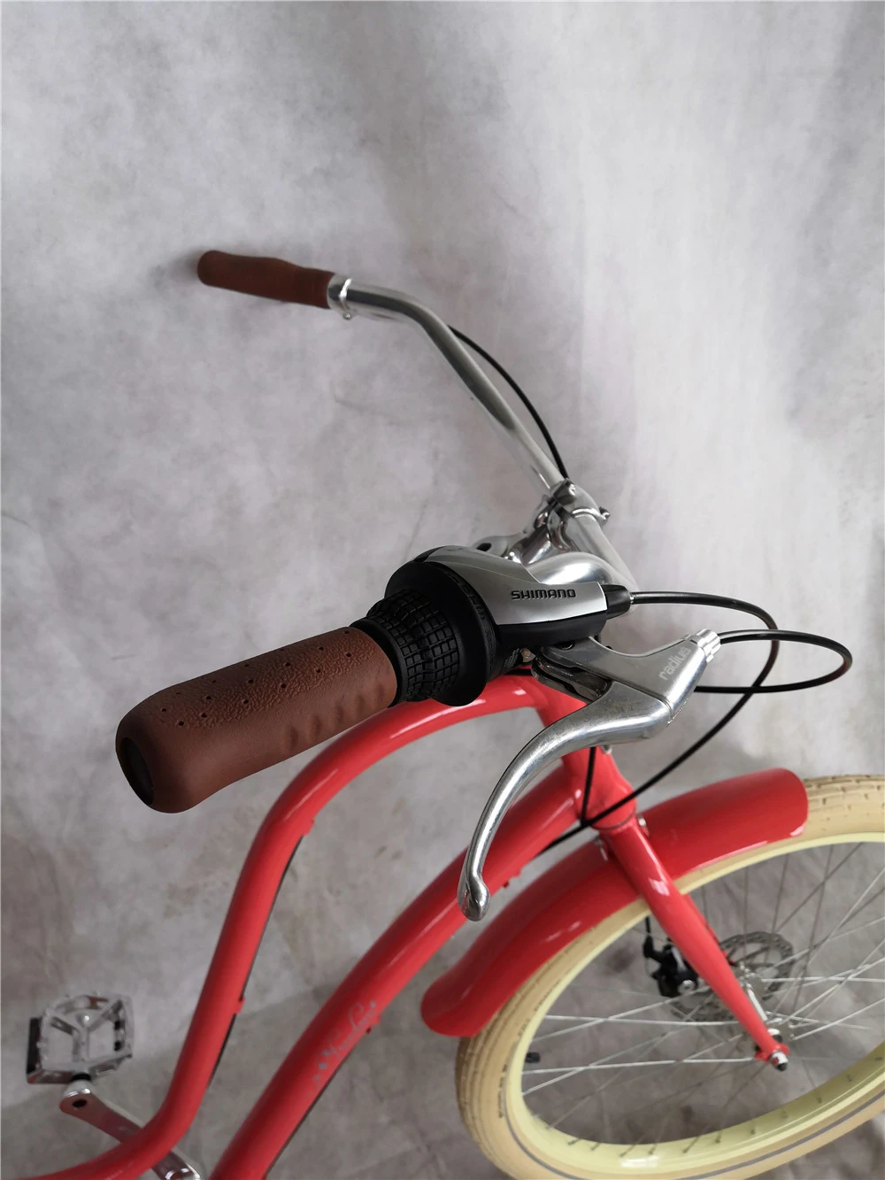 Red Color Aluminum Alloy Frame 6 Speed Factory Directly Sell Lady Beach Cruiser Bike