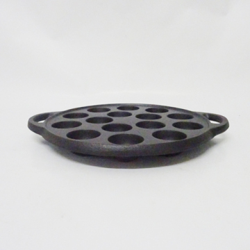 Cast Iron Cake Mould with 15 Holes