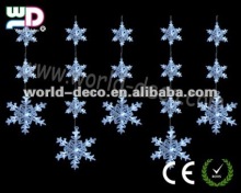Snowflake icicle lights