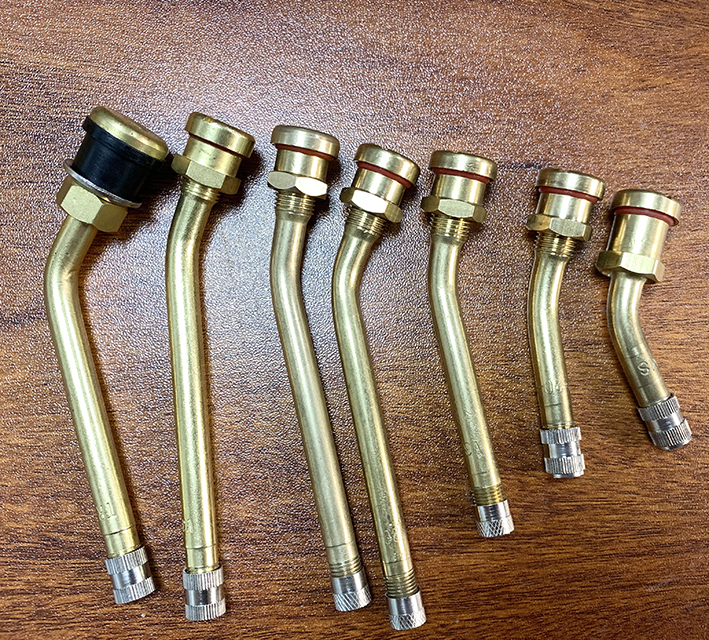 Tr573 Tubeless Truck Clamp-in Valve Stem Brass Wheel Parts Tire Valve Tr573 Tubeless Truck Clamp-in Valve Stem Brass Wheel Parts Tire Valve