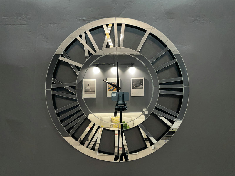 horloge électrique en miroir rond