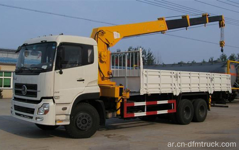 Dongfeng الشاسيه CUMMINS Engine Truck with Crane