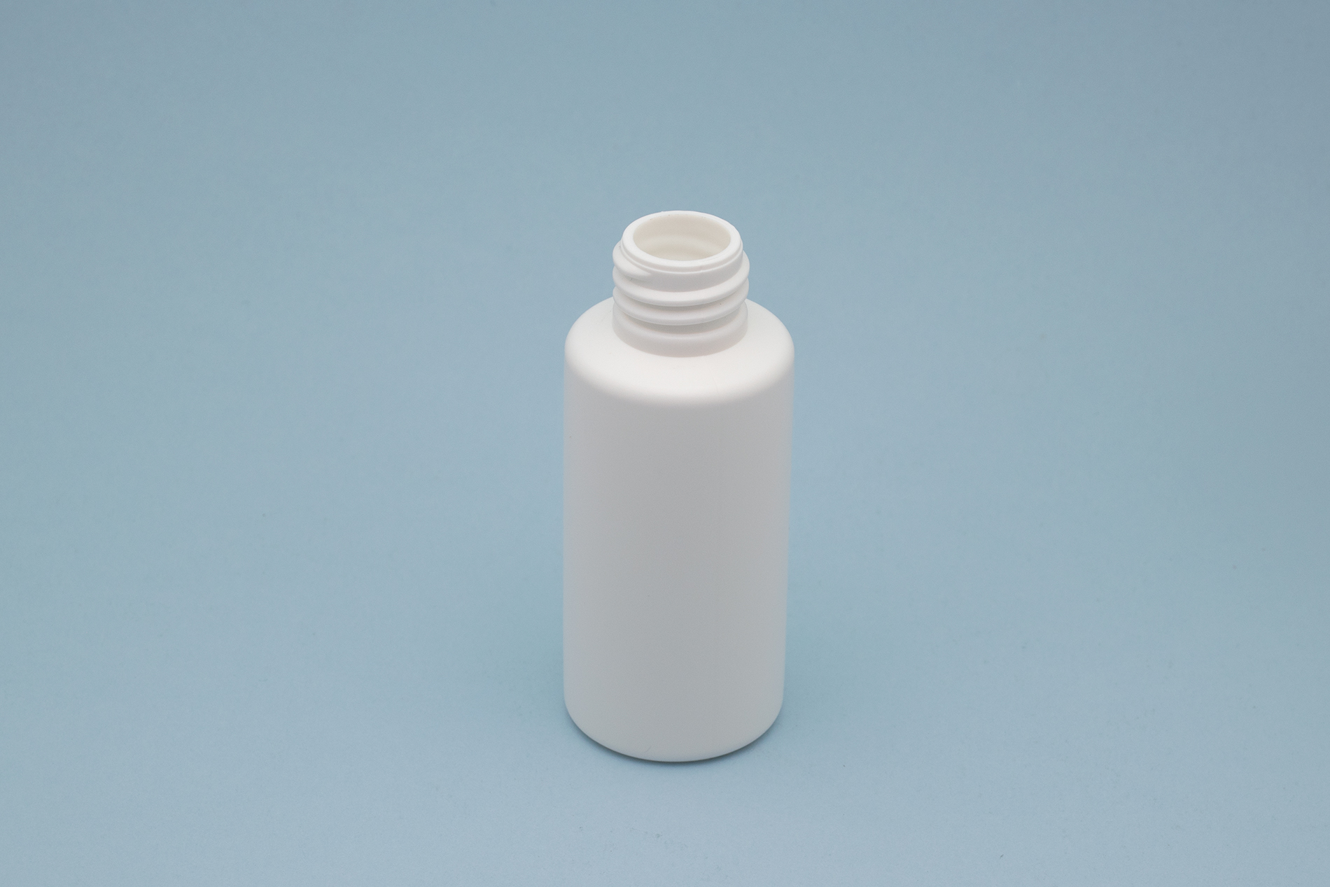 زجاجات أسطوانية بلاستيكية HDPE بيضاء سعة 50 مل مع رقبة 20/410 50 ML White HDPE Plastic Cylinder Bottles with 20/410 neck
