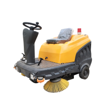 Ride-On Industrial Road Sweeper
