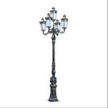 European Archaic Style Solar-Powered Garden Lights for Landscaping