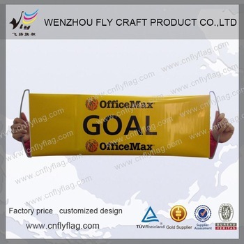 Plastic support for banner