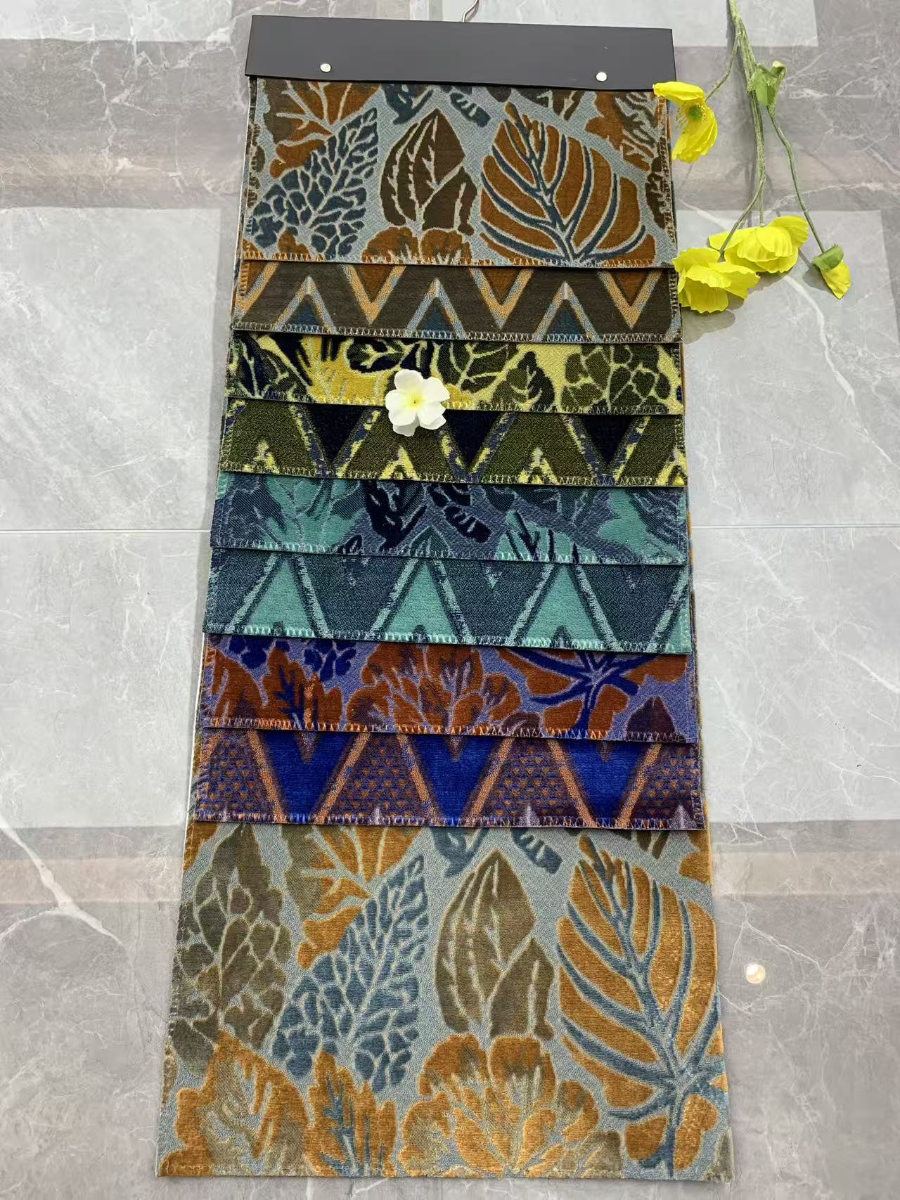منسوجات اثاثه یا لوازم داخلی upholstery textiles