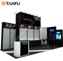 20' Tradeshow Booth with shelves on backwall