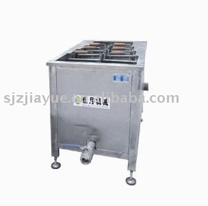 Filtering machine