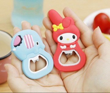 novelty carton design magnetic silicone bottle opener,Cute cartoon bear can/bottle opener