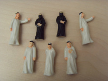 model figure Arab figure in scale