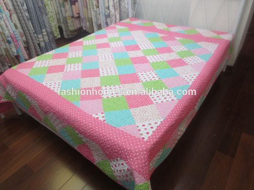 Hand quilted baby microfiber bedding set/puff patchwork quilt