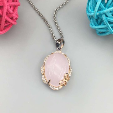 Rose Gold Plated Oval Rose Quartz Pendant Necklace