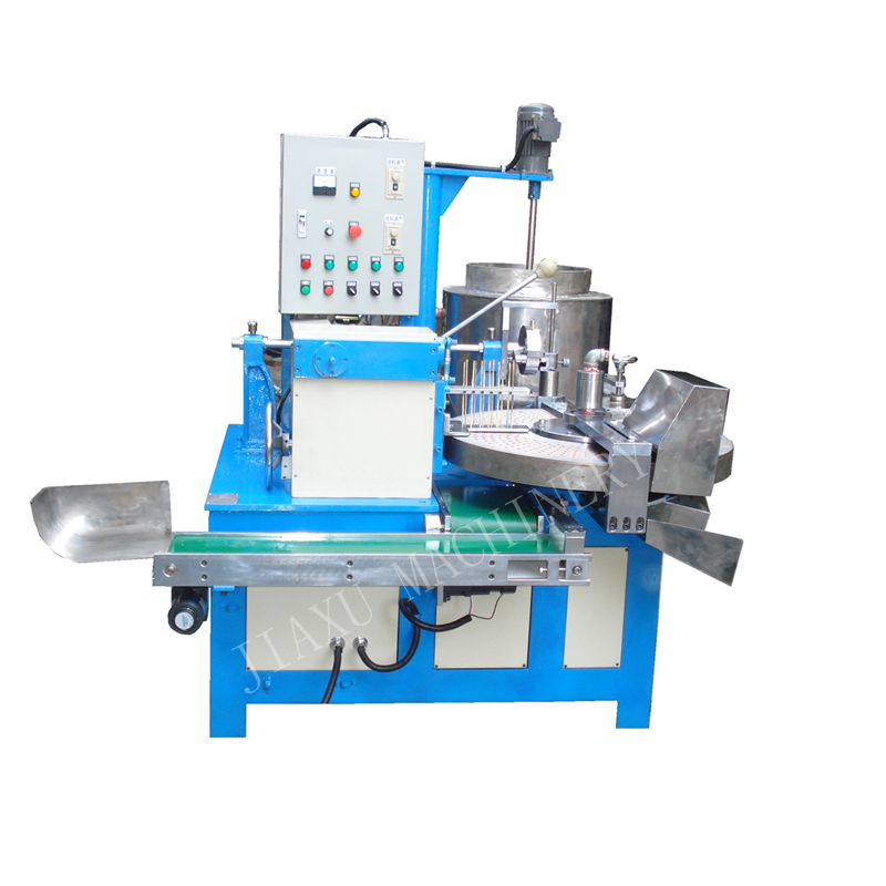 Automatic molding machine for oil painting stick