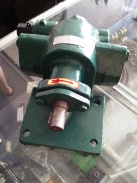 kyb gear pump hydraulic pump