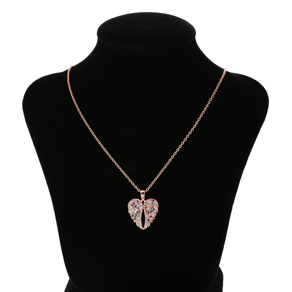 Hot selling heart wings pendant necklace claw setting mother's day gift fashion simple women's accessories