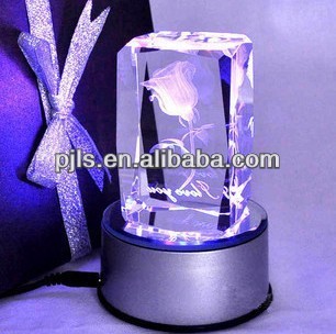 laser engraved crystal blocks,crystal Cubes 3D Laser Engraving Image