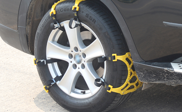 Tyre Chain Grip-2