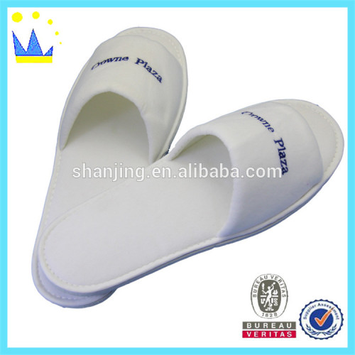 disposable cheap slipper white hotel slipper customized logo                        
                                                Quality Choice