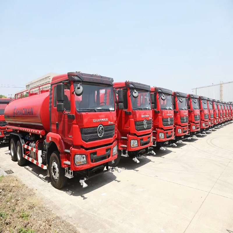 Shacman Water Truck (4) SHACMAN Water Truck (4)