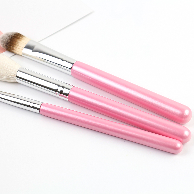 Pearly Pink Wooden Handle Makeup Brush