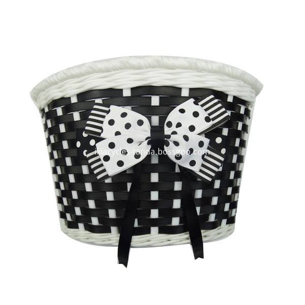 black basket 