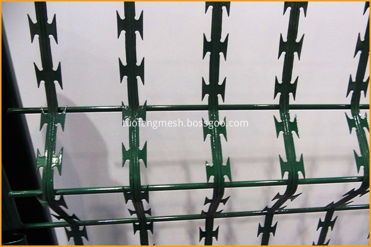 welded concertina razor wire mesh 7