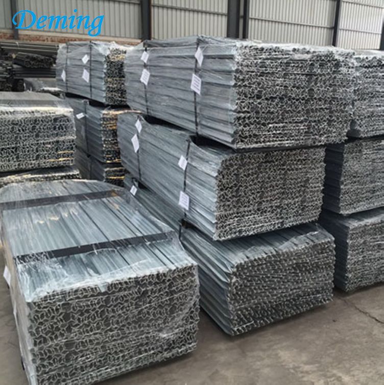 Wholesale Hot Dipped Galvanized Studded T Post