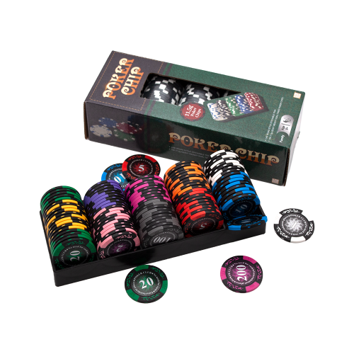 conjunto de fichas de pôquer de argila com logotipo personalizado