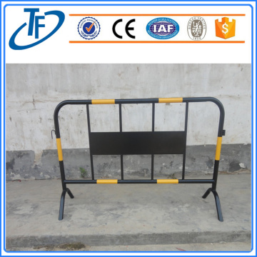 Galvanized then pvc coated crowd control barrier fence