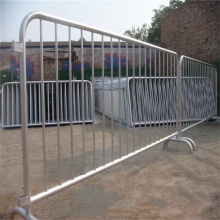 Heavy Duty Galvanized Steel Interlocking Crowd Control Barricade with Bridge Feet